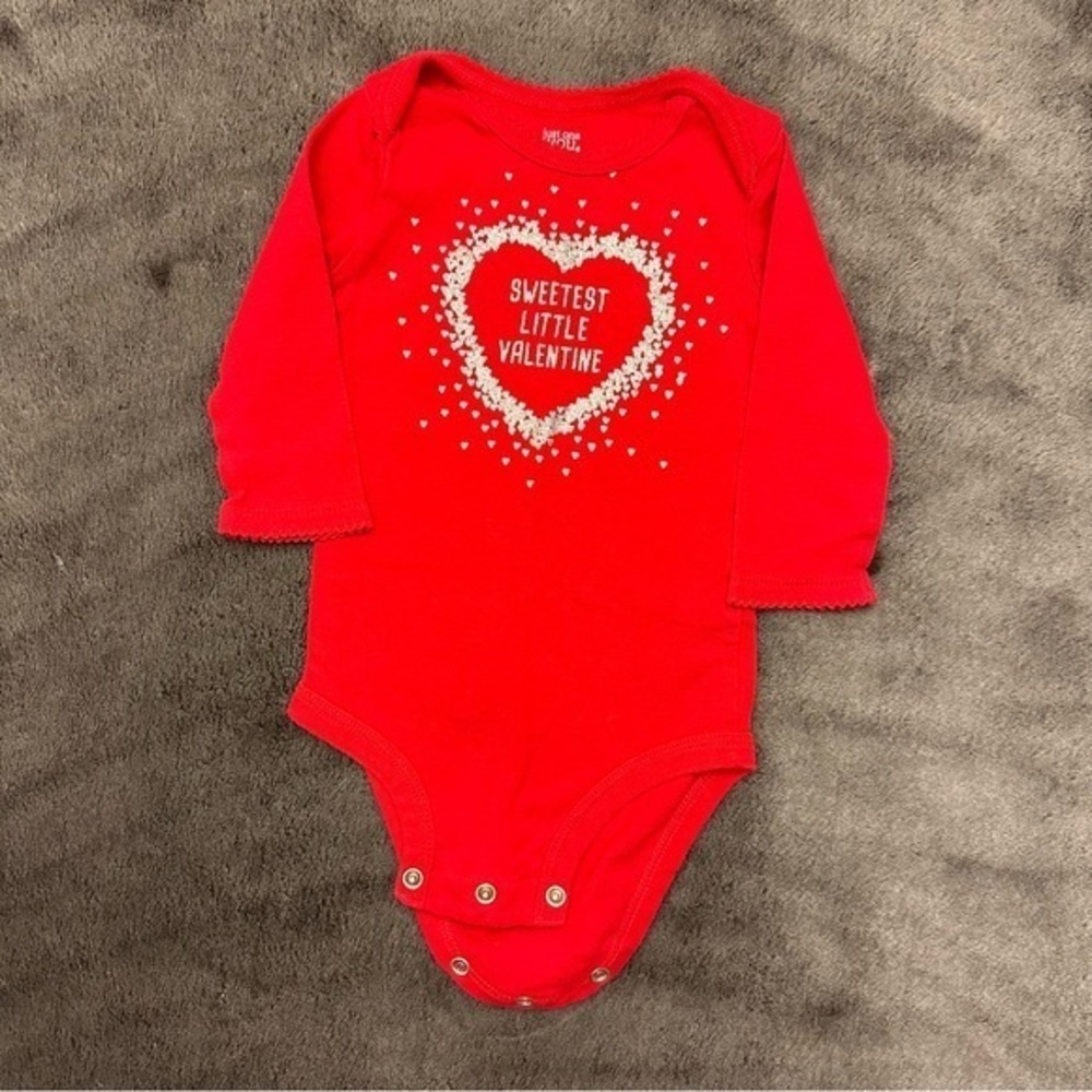 NWOT Carter’s Baby Girl Long Sleeve Valentine’s Day Onesie, Red & Silver, 6Mo